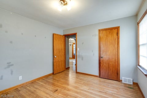 Tiny photo for 251 E 286th Street, Willowick, OH 44095 (MLS # 5216845)