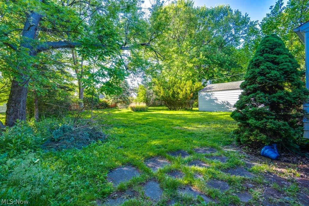 251 E 286th Street