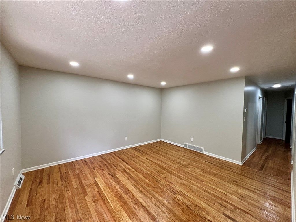 Photo of 14417 Maple Avenue, Maple Heights, OH 44137 (MLS # 5205808)
