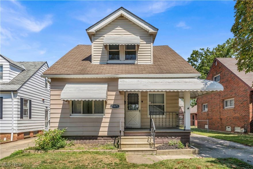 21871 Nicholas Ave, Euclid - Spacious 3 bed 2 bath single family home! //

$ 1250 rent / $ 1250 deposit //
$55 application fee per adult //
1-2 pets OK in this unit. After application pre-approval, a PetScreening is required for any animals to proceed with one of our properties; a PetScreening affidavit is still required if you have no pets. (Some breed restrictions apply per HUD guidelines). //
NO SMOKING //
1 time $169 non-refundable set up fee paid at lease signing //

$35/month required resident benefit package; can include personal property/liability insurance for an additional $10/month for $45/month total. //

After application Pre-Approval 1 applicant per household application is required to fill out a PetScreening application, before being about to proceed with placing a Reservation Fee for one of our properties. You will receive a pre-approval for your application and in order to proceed, the PetScreening is required. Even if you have NO pets - this application must be filled out. One time, non-refundable pet fee of $250-600 per animal applies to all pets & must be paid before or when you pay your first month rent. (No fee for qualified assistance animals). //

Our application is processed through secure site: Findigs, and they require ID and income verification. Without this, your application will not be processed. They offer 24/7 chat support on their application directly if you have any questions. //

BEDROOMS:3 //
BATHROOMS:2 //
APPLIANCES PROVIDED: Dishwasher //
UTILITIES / RESIDENT RESPONSIBILITY:Residents are responsible for all utilities including: water/sewer/trash, gas & electric and are responsible to maintain lawn care maintenance & snow removal. //

Serious inquiries only.