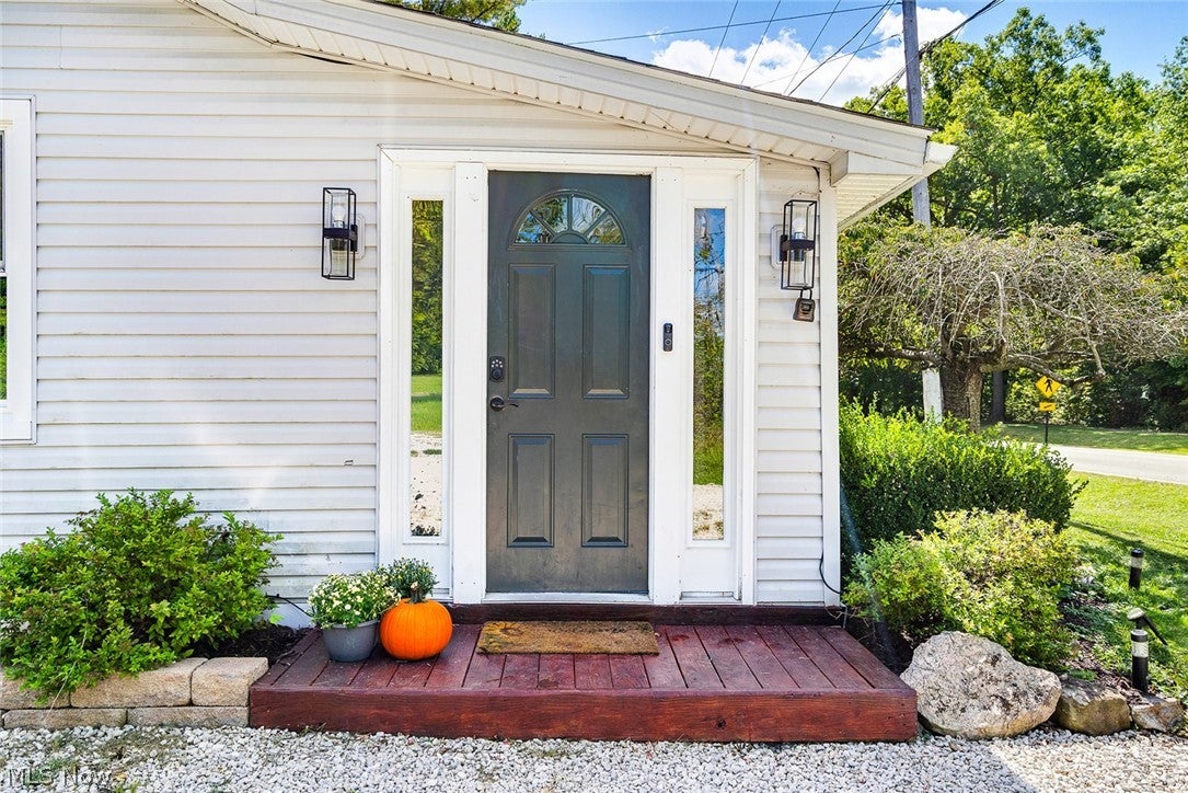 259 NE River Road