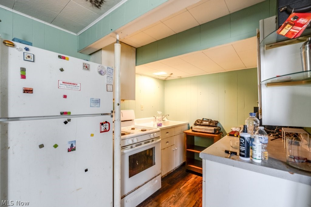 Cuyahoga Falls - Commercial Sale