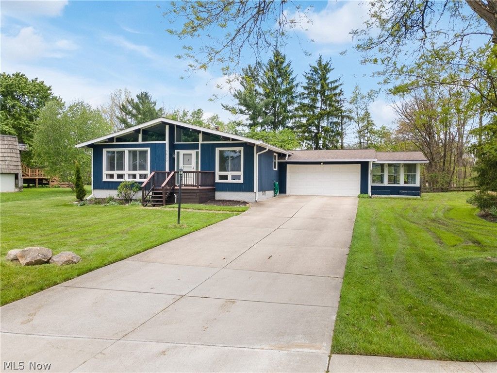 Photo of 3839 Nautilus Trail, Reminderville, OH 44202 (MLS # 5208463)
