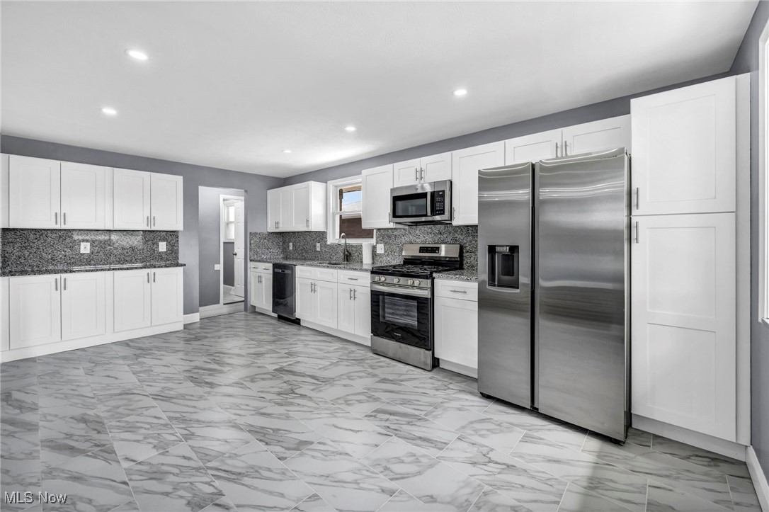 4482 W 144th Street, Cleveland, Ohio image 10