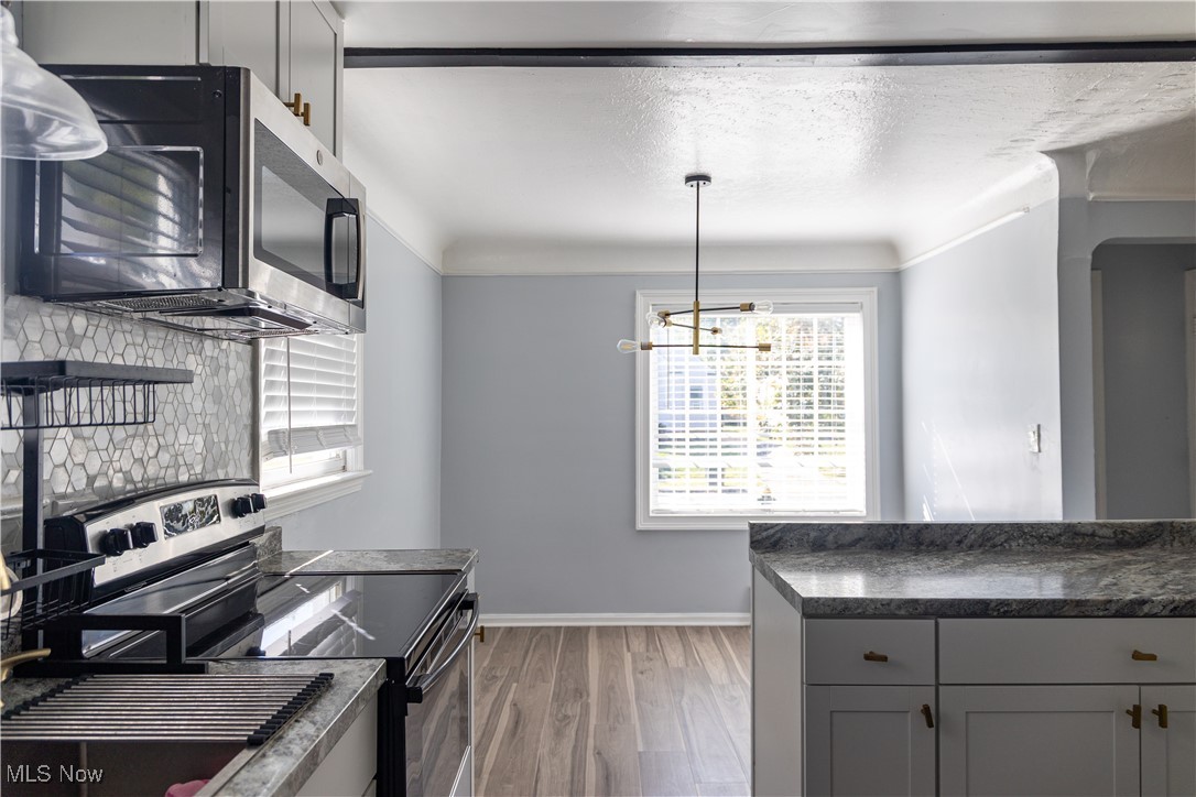 Oxford Manor - Residential