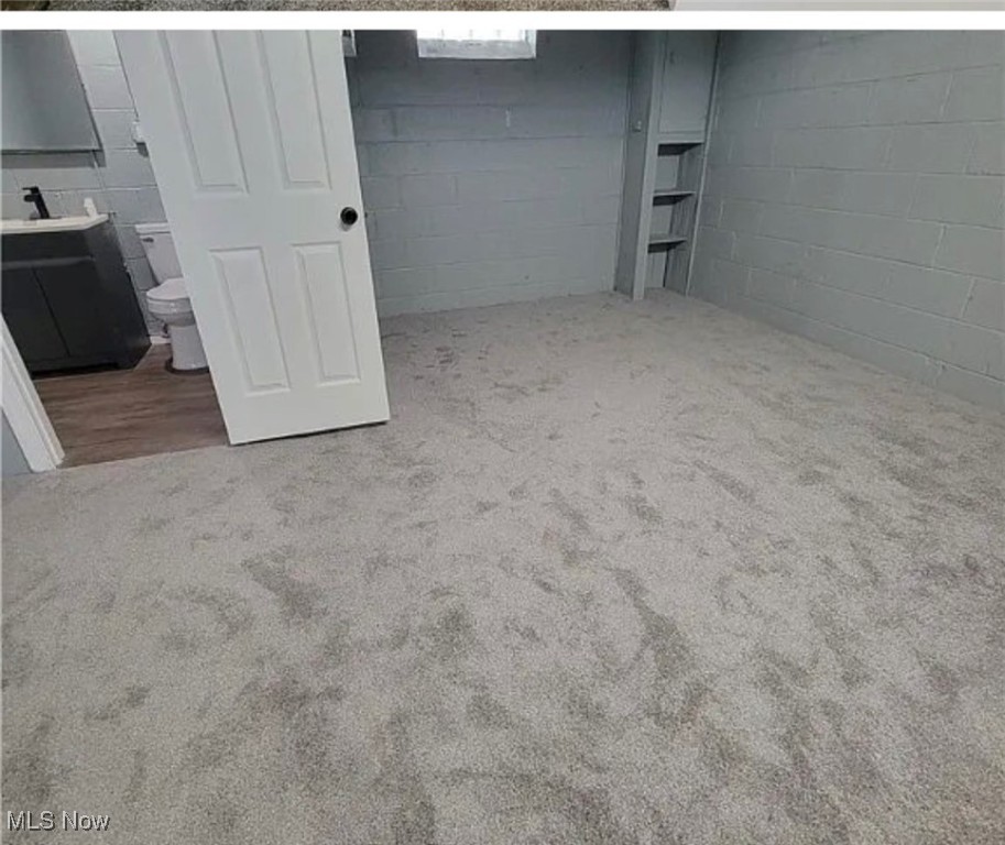 Oxford Manor - Residential