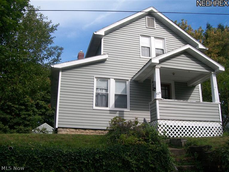 Great starter home! Many updates and newly remodeled interior. This cute colonial in Barberton, has been decorated with neutral colors and a simplistic design. Within the last year the kitchen has been remodeled and the bathroom has been remodeled. Newer siding and a back deck installed on the home. Roof, central air, and windows within the last two years. Garage roof and door replaced after storm damage. Fenced in area for kids or pets. Basement has potential to be finished with full bathroom. May need 24 hour notice but owners will try to accommodate all showings. Listing includes 2nd parcel #0100028
