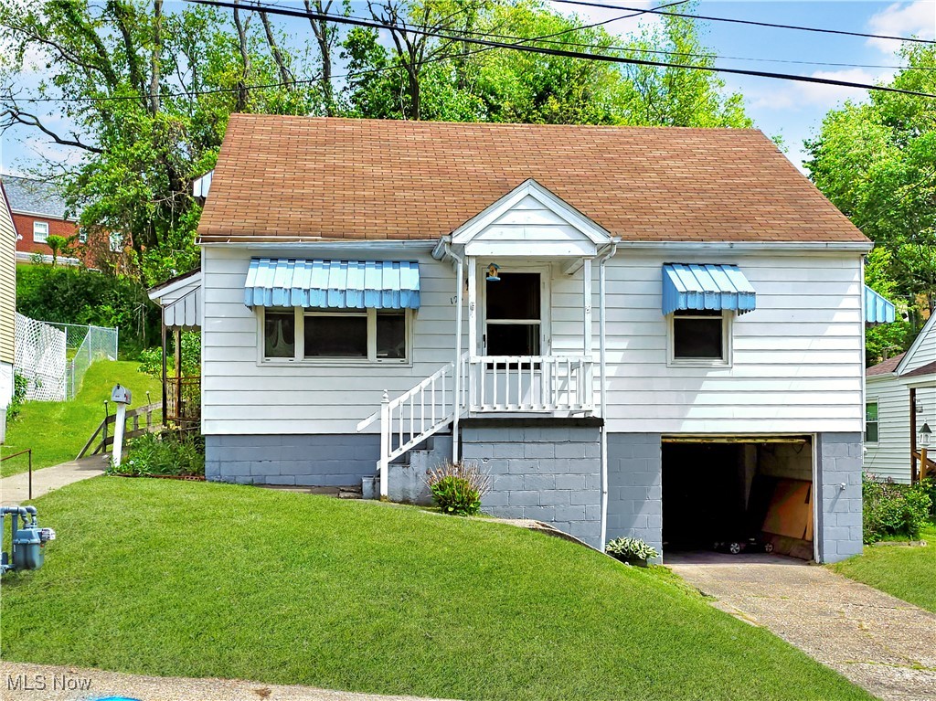 121 Valley Way Way, Weirton, West Virginia image 1