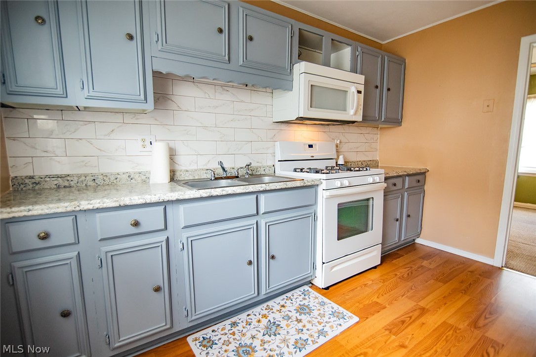 R R Debussey Adn - Residential