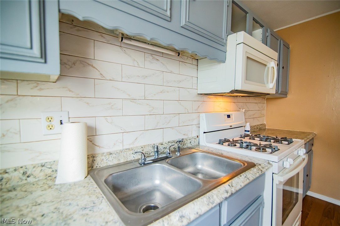 R R Debussey Adn - Residential