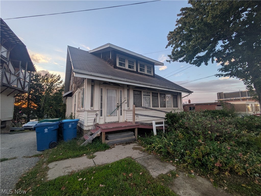 17 E Erie Street