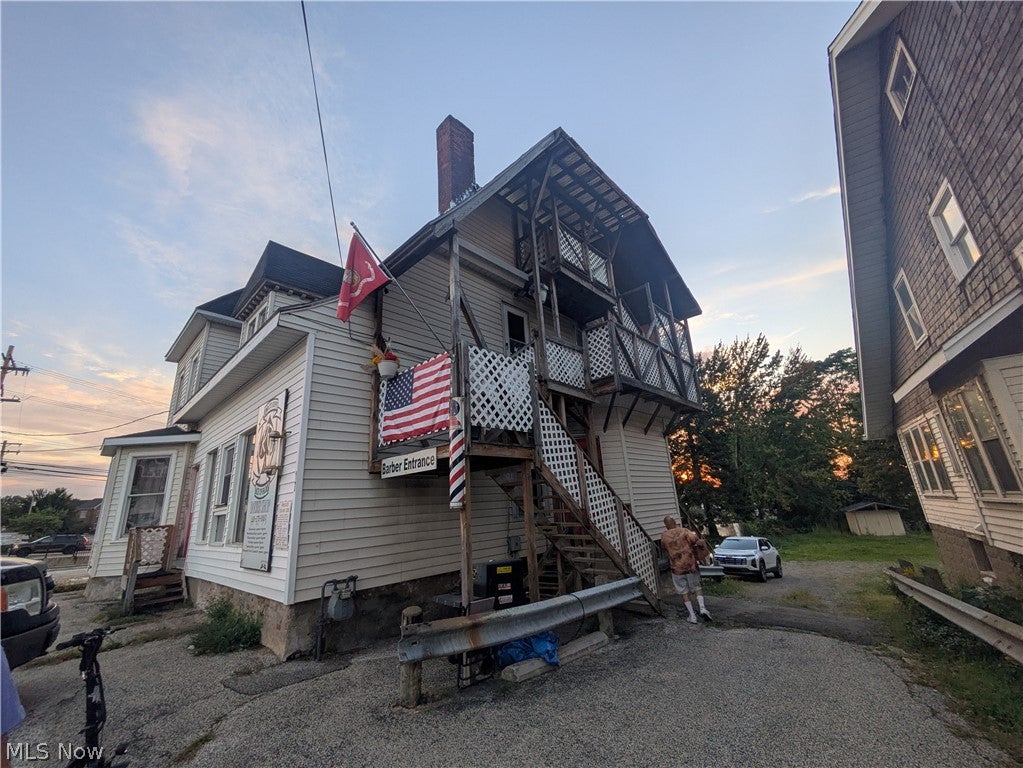 17 E Erie Street