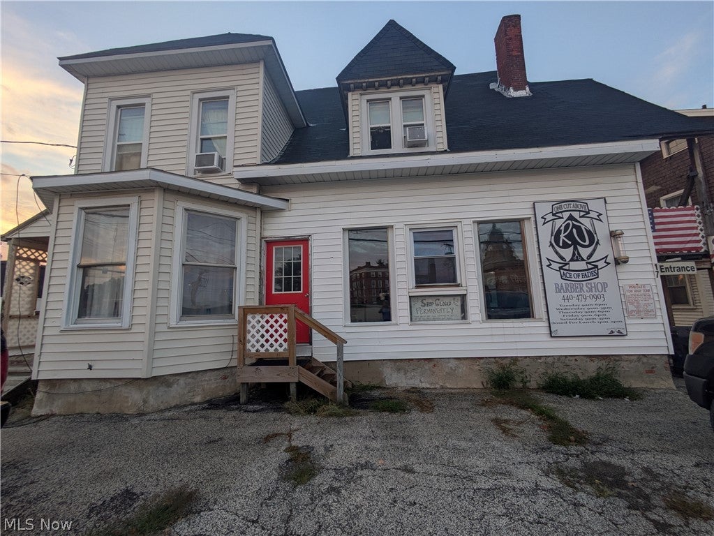 17 E Erie Street