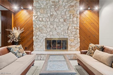 Tiny photo for 19312 Ivywood Trail, Strongsville, OH 44149 (MLS # 5209462)