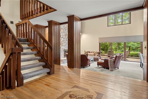Tiny photo for 19312 Ivywood Trail, Strongsville, OH 44149 (MLS # 5209462)