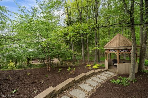 Tiny photo for 19312 Ivywood Trail, Strongsville, OH 44149 (MLS # 5209462)