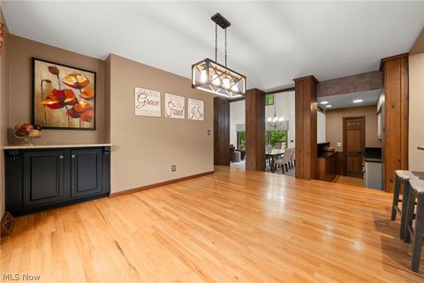 Tiny photo for 19312 Ivywood Trail, Strongsville, OH 44149 (MLS # 5209462)