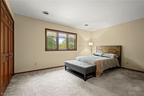 Tiny photo for 19312 Ivywood Trail, Strongsville, OH 44149 (MLS # 5209462)