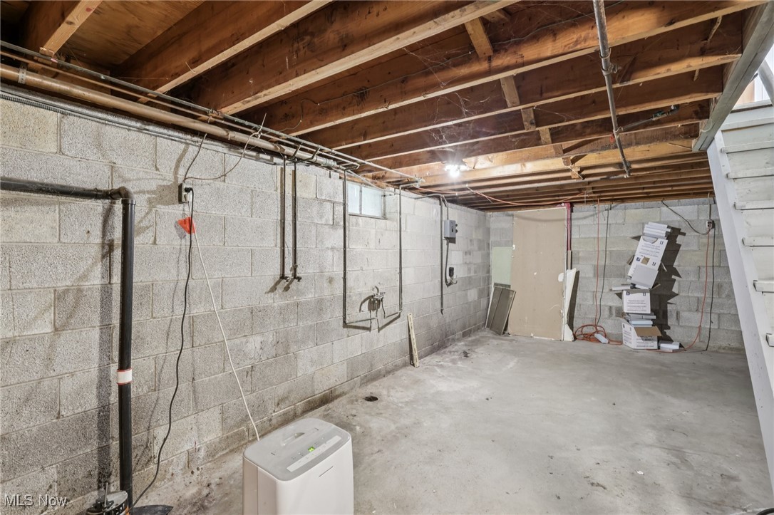 845 N Lake Street, Madison, Ohio image 31