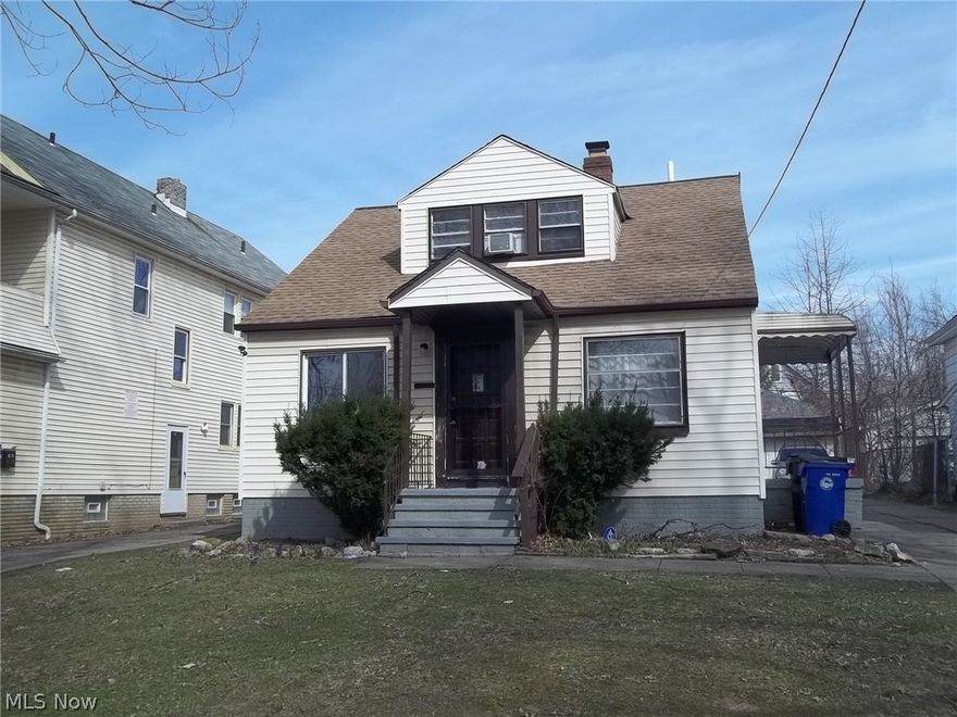Cute and Quaint three (3) bedroom 1 full bath Cape Cod looking for new owners! More details to follow.
