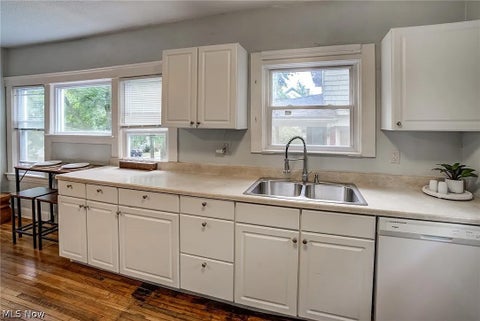 Tiny photo for 2245 Bellfield Avenue #1, Cleveland Heights, OH 44106 (MLS # 5238972)