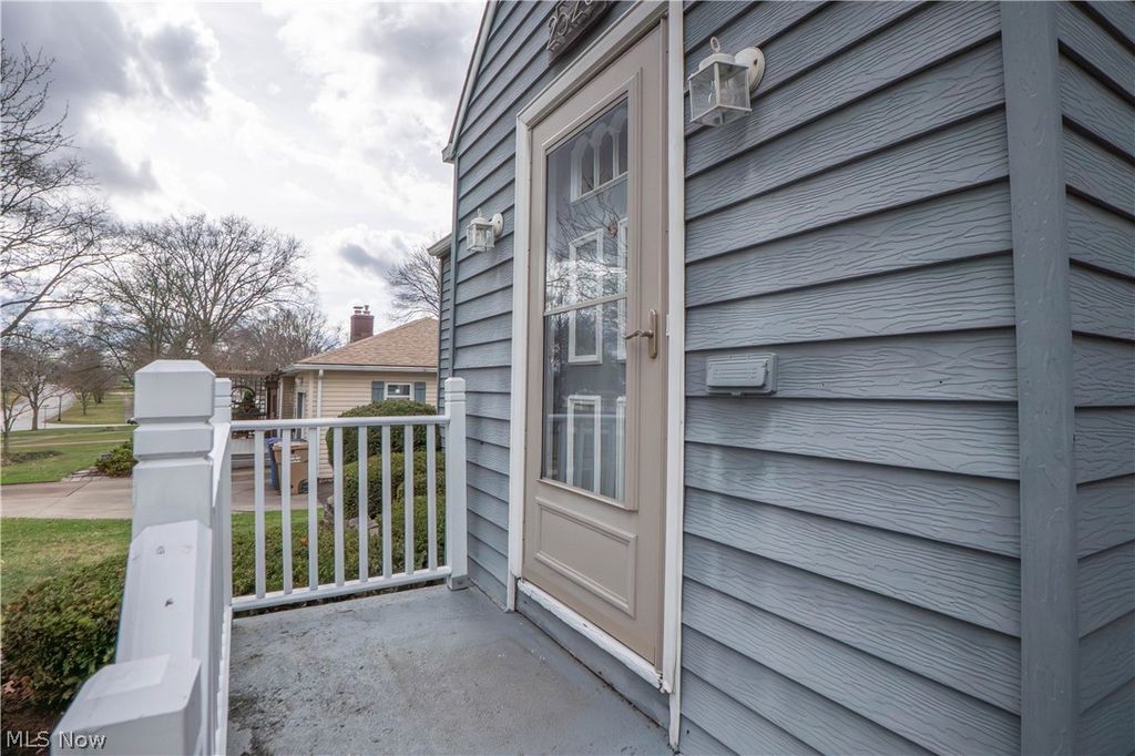 Photo of 2528 N Haven Boulevard, Cuyahoga Falls, OH 44223 (MLS # 5192375)