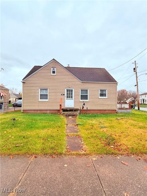 Photo for 706 E Archwood Avenue