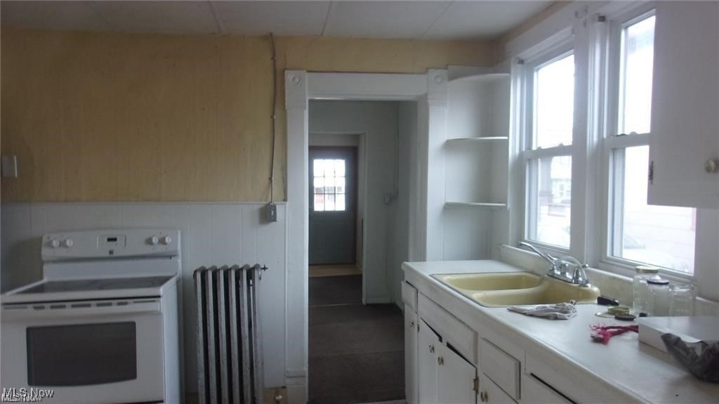 910 E 15th Street, Ashtabula, Ohio image 2