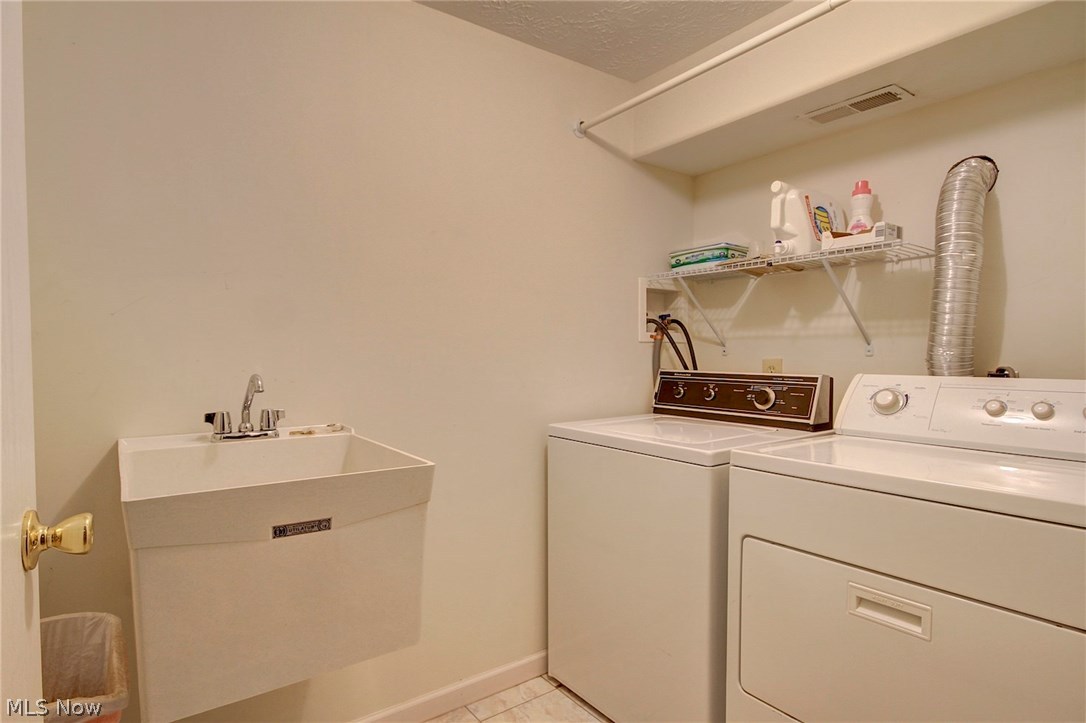 Twin Heights - Residential