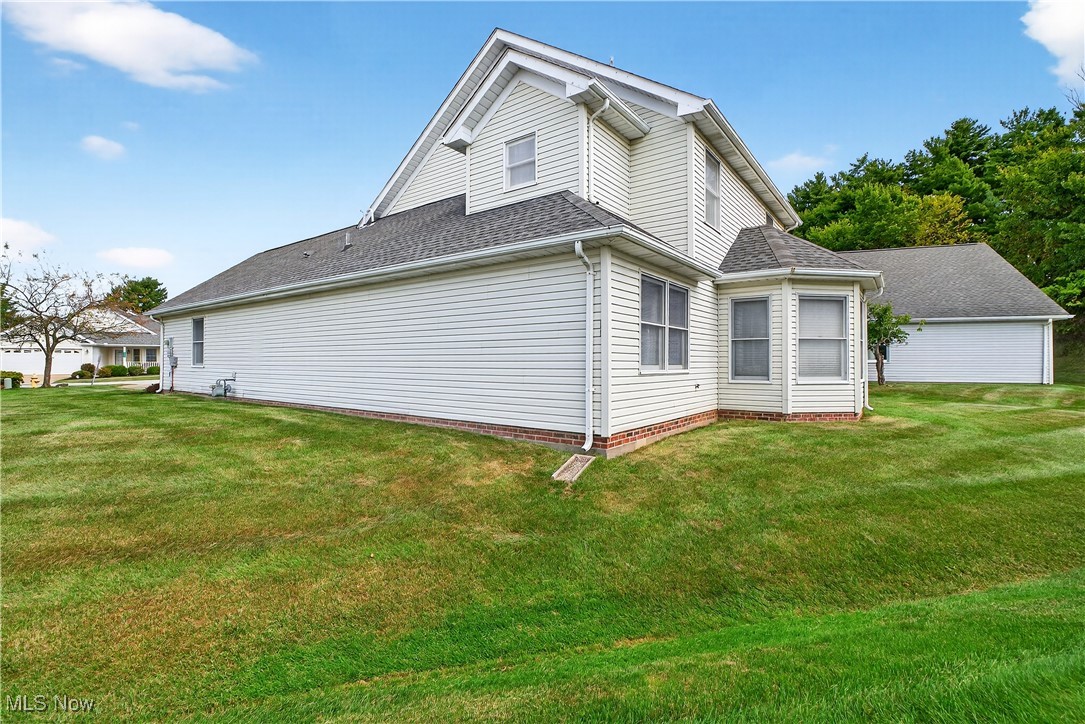 Swan Lake - Residential