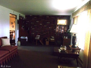 Lake Breeze Manor - Residential