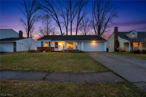 Homes For Sale - 337 University Avenue<br/> Elyria, OH 44035