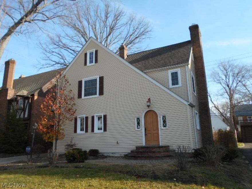 Great investment at great deal! Grab this colonial listing with 5 Spacious bedroom, 3.2 bath, Many newer updates. Also
features Living room with 2 fireplace, Large kitchen with wood cabinets and plastic laminate. See Broker Remarks for offer instructions