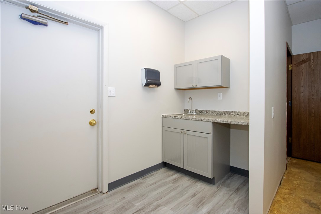 Albern Dev - Commercial Lease