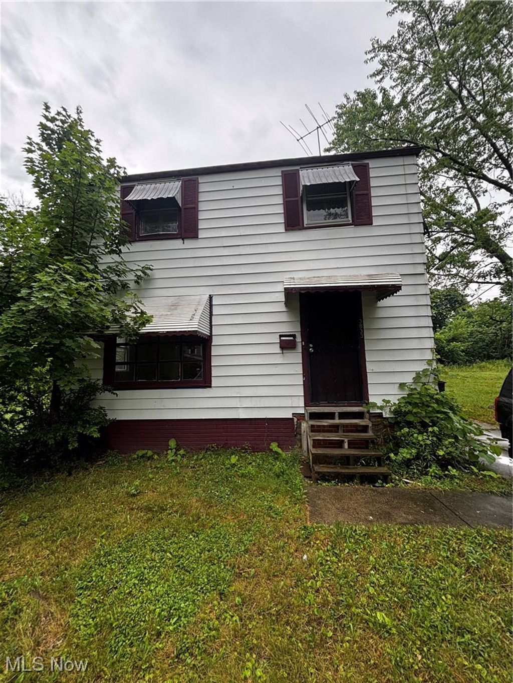 Photo of 3833 E 144th Street, Cleveland, OH 44128 (MLS # 5185075)