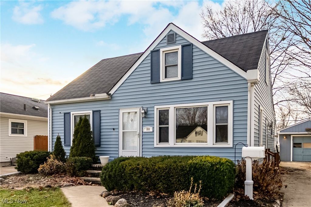 Photo of 188 Inwood Boulevard, Avon Lake, OH 44012 (MLS # 5179608)