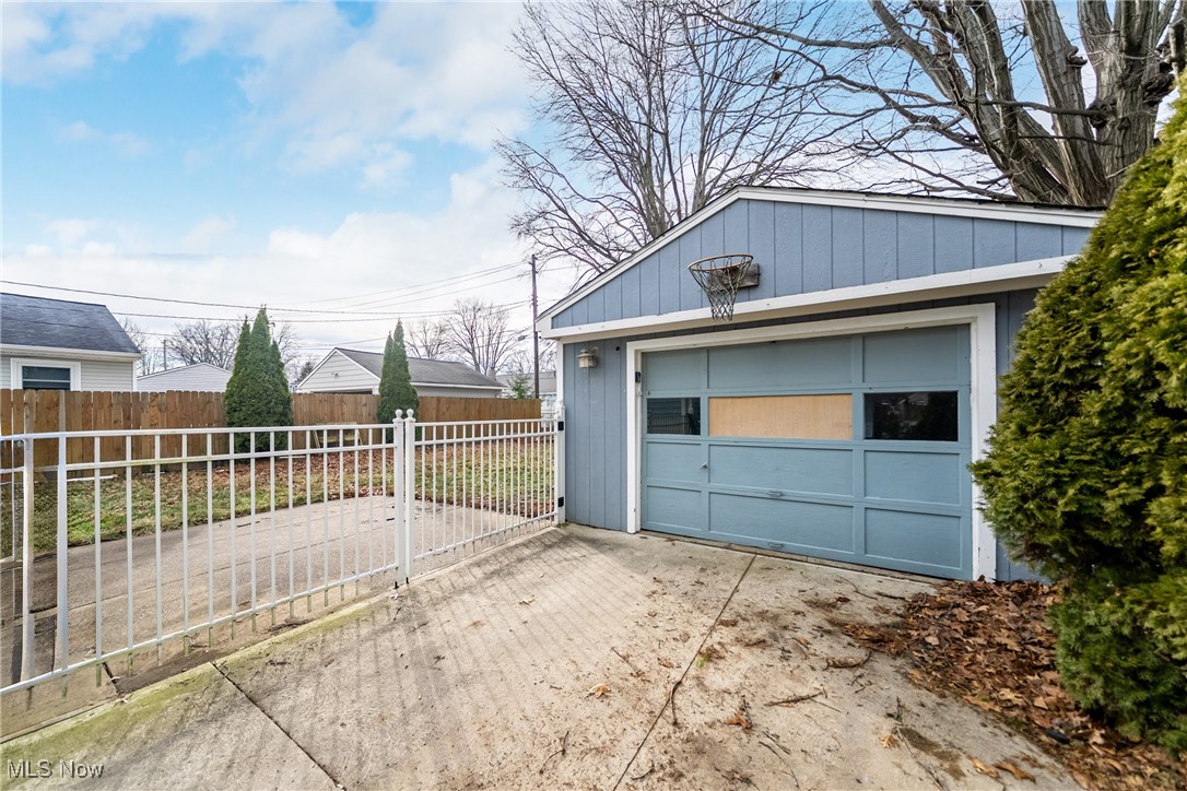 Inwood Beach - Residential