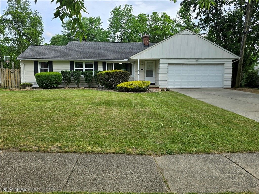 Photo of 4932 Glenlyn Road, Lyndhurst, OH 44124 (MLS # 5203781)