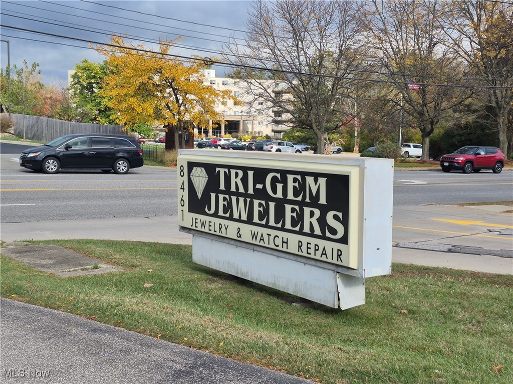 Strongsville - Commercial Sale