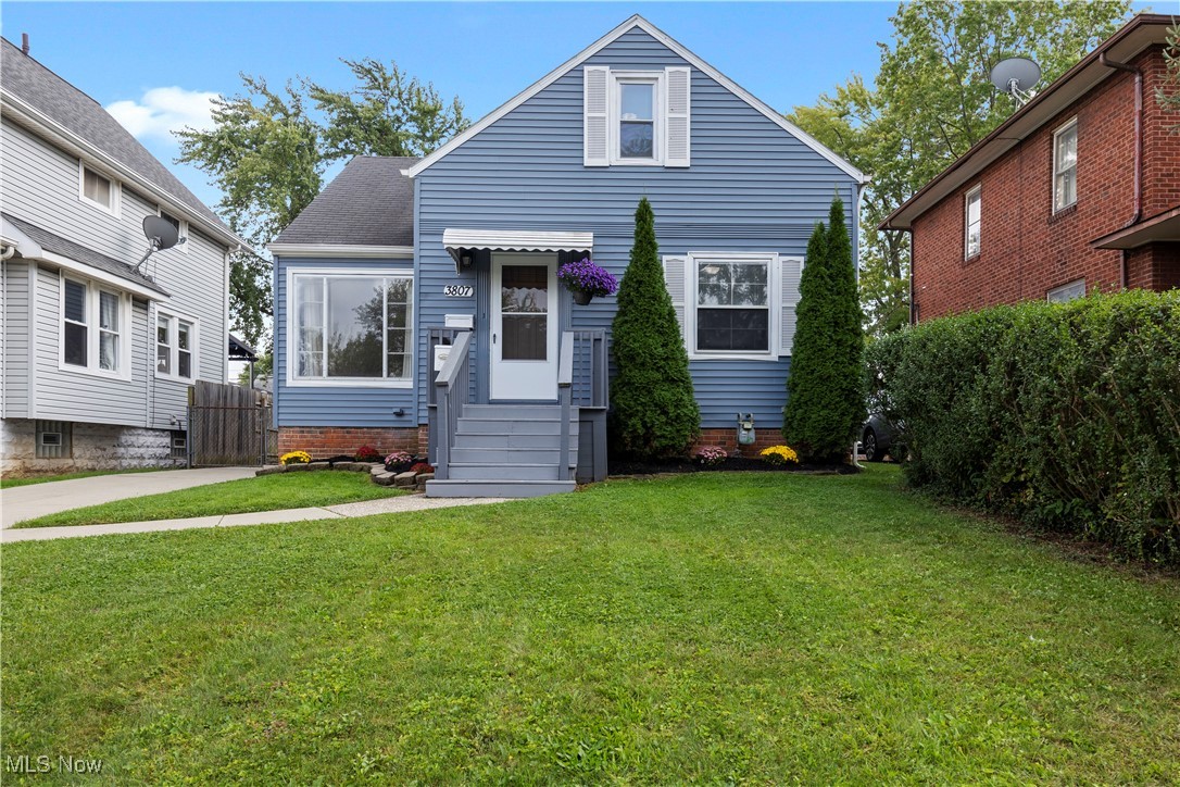 3807 Freehold Avenue