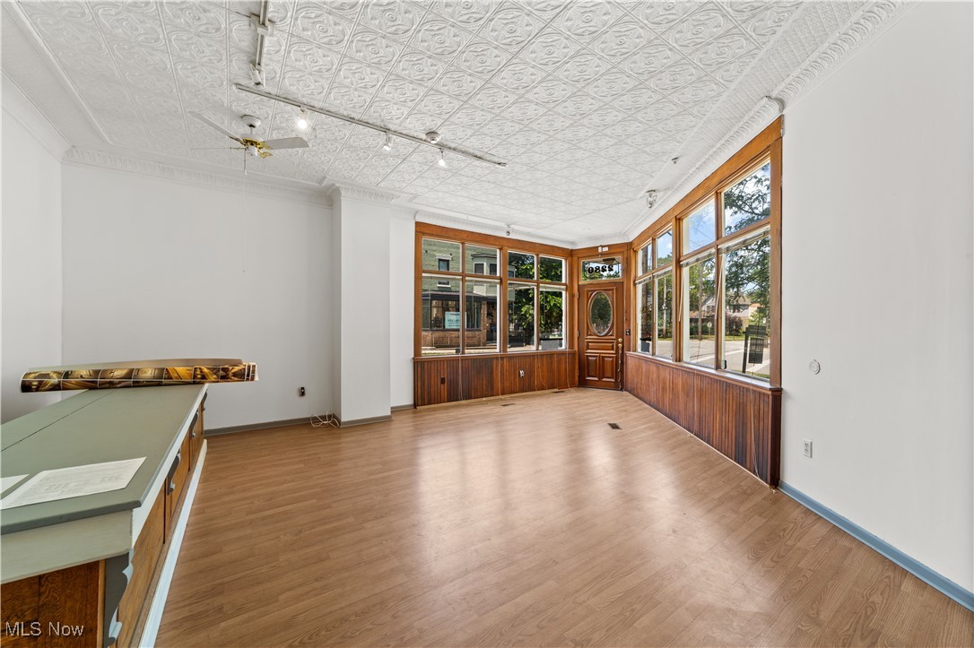 2280 W 10th Street