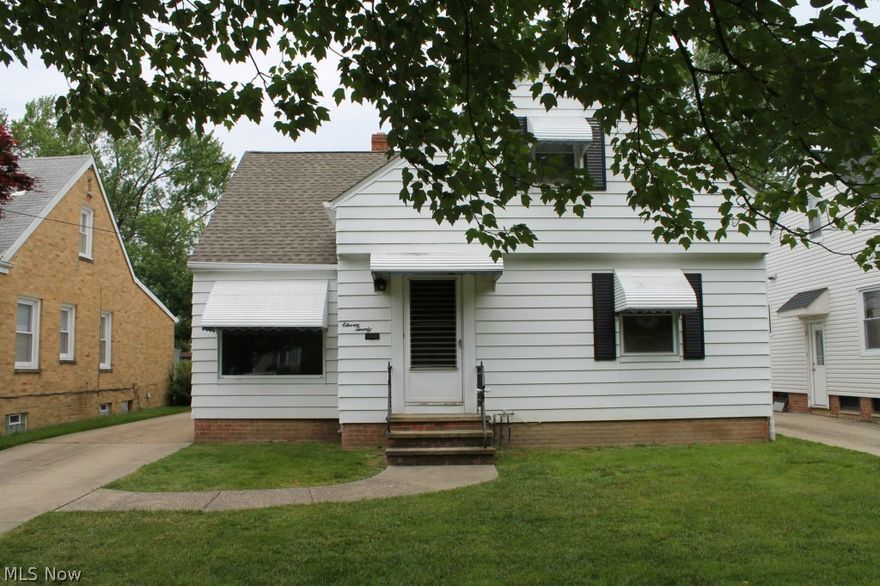 Charming single family home on quite street. Newer carpet, dishwasher, and freshly painted. Finished basement area for entertaining and large master bedroom. Walking distance to community recreation center and close to public transportation, and plenty of shopping.