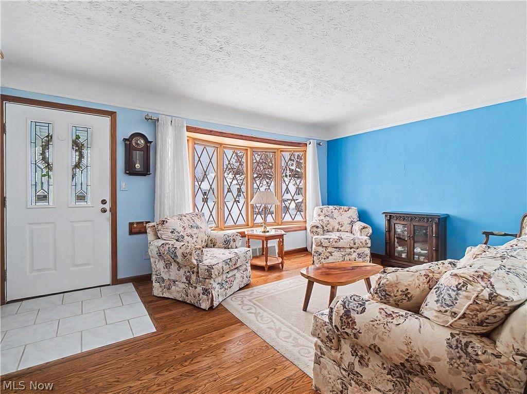 Photo of 1532 Fruitland Avenue, Cleveland, OH 44124 (MLS # 5188651)