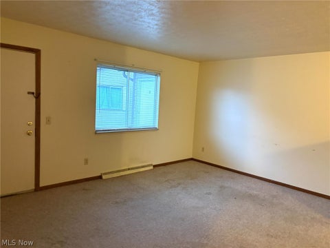 Tiny photo for 417 Taff Circle, Louisville, OH 44641 (MLS # 5255602)