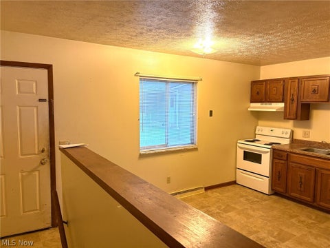 Tiny photo for 417 Taff Circle, Louisville, OH 44641 (MLS # 5255602)