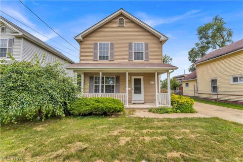 Homes For Rent - 1917 Lexington Avenue<br/> Lorain County, Lorain, OH 44052