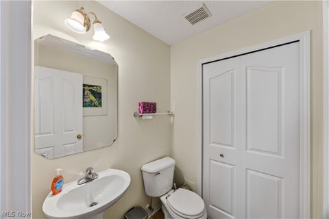 Tiny photo for 4116 Morley Drive, Aurora, OH 44202 (MLS # 5255206)