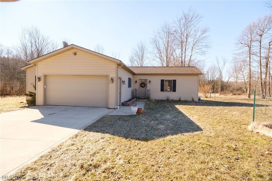 Beautiful ranch home located on 5 acres! Built in 2006, this light and airy home has been beautifully maintained.  Large eat-in Kitchen opens to Family Room - perfect for entertaining.   Huge sun room off the back of the home overlooking the property.  2 car attached garage plus additional detached giving you loads of storage space.  Thermostats in each of the 3 bedrooms, family room, kitchen, and sun room for your comfort!  Enjoy the beauty of country living!  Better hurry!  This one is a gem!