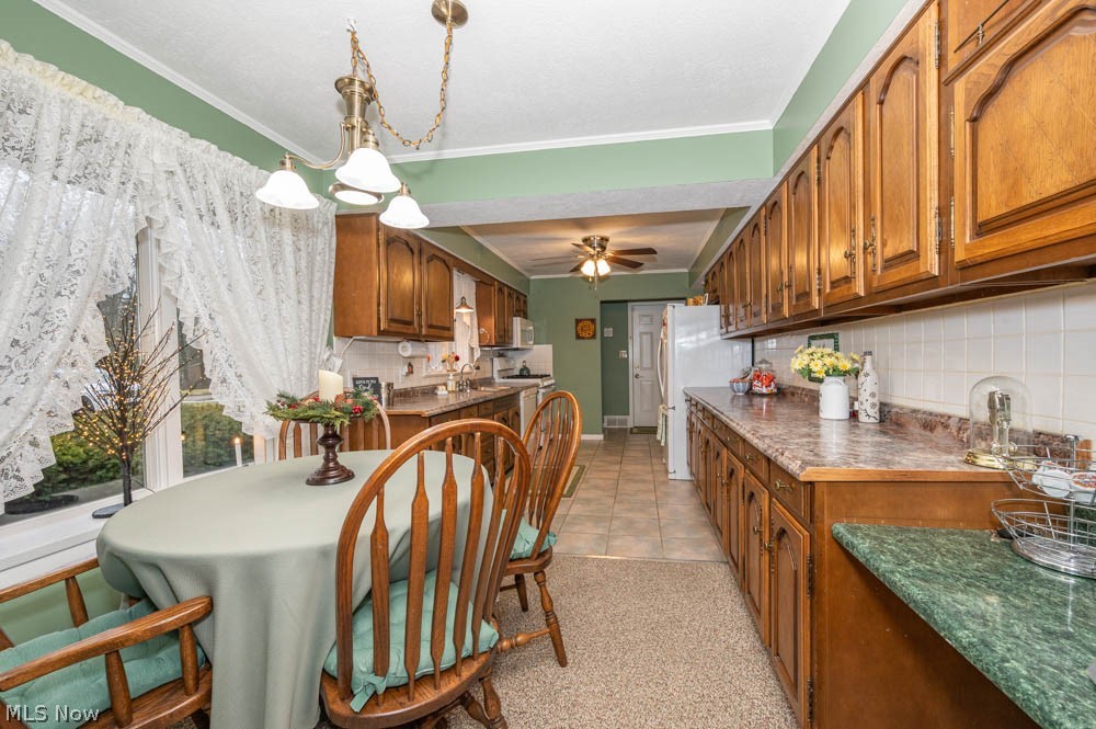 1534 Fernwood Boulevard