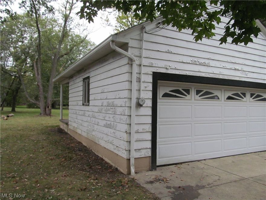 ATTENTION INVESTORS AND REHABBERS. Here is your next project house. Nestled in the Scottish Highlands area sitting on .86 acres of land sits a home ready to be refurbished. The house has a  full basement with Toilet and shower, living room with WBFP and hardwood floors. Dining room and all 3 bedrooms have hardwood floors. Kitchen has newer laminate flooring.  A covered back porch with a great view of a huge back yard. 2 car attached garage with opener, electric, sewer and a pull down staircase to the Full floored attic space. Prior occupants took furnace and hot water tank. The home has been totally cleaned out. Good bones, this home needs updating and a little TLC.
This one will not last long. CASH OR CONVENTIONAL rehab  financing only.